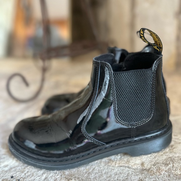Women’s Dr. Martens 2976 Patent Chelsea Boot - Picture 2 of 8